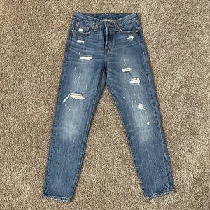 Levis high waisted distressed jeans 25